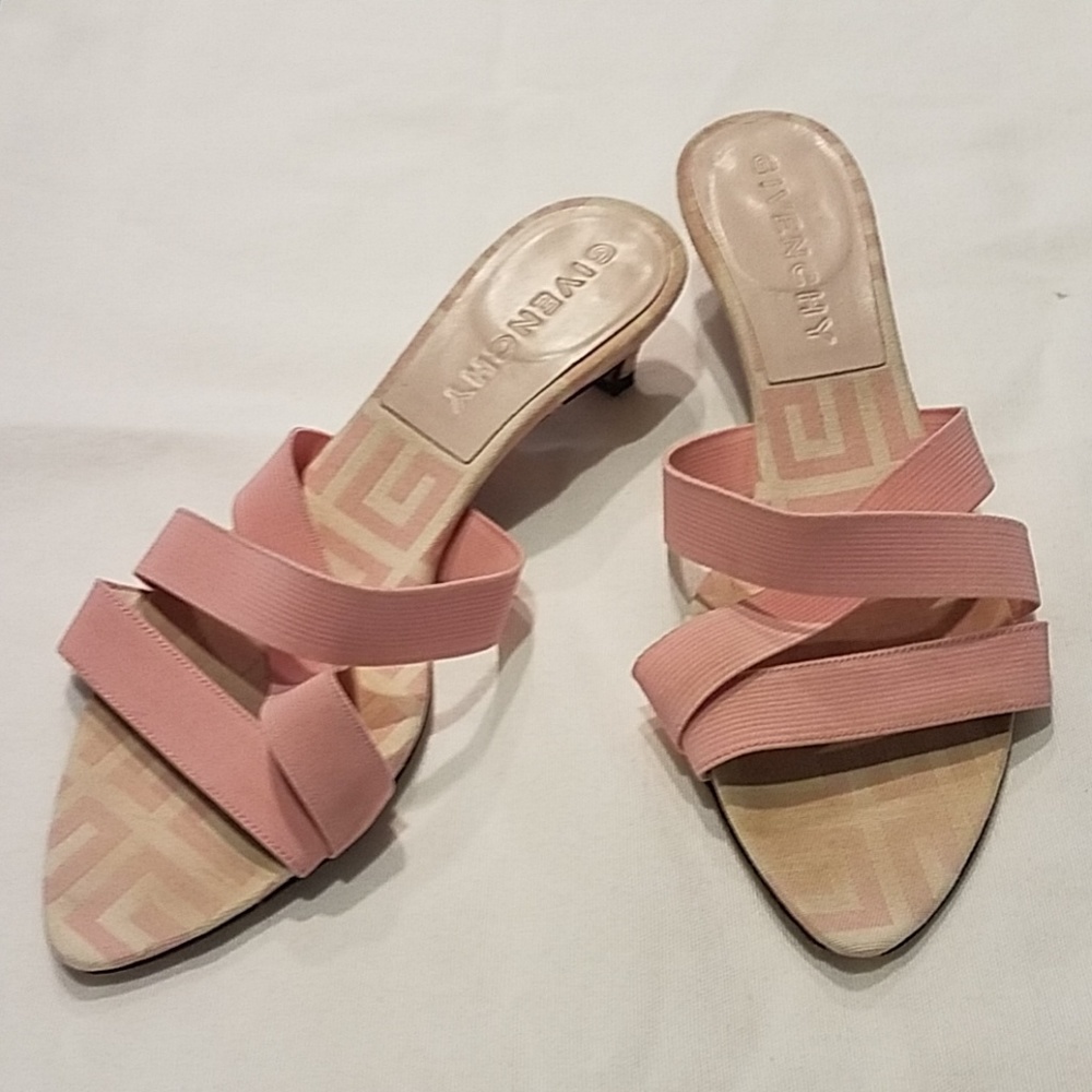 Givenchy kitten heels